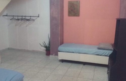 Cabucu House | Suite with office in Guarulhos