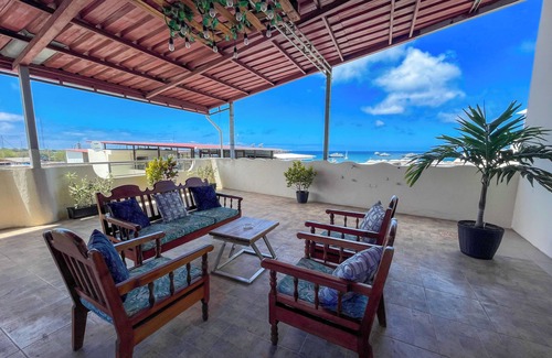 Puerto Baquerizo Moreno Condo | Suite with Private Terrace and Sea View