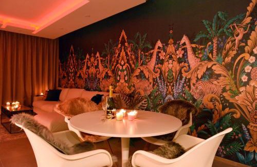 Oupeye Apartment | SuiteDreams-Jungle Suite - Liège
