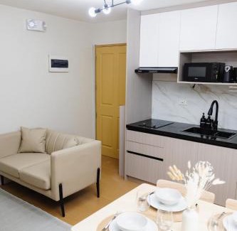 Mandurriao Apartment | SuiteEscape
