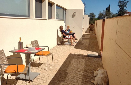 Moncarapacho e Fuseta House | Suites Sunny Hill for a wonderful, carefree vacation in the Algarve.
