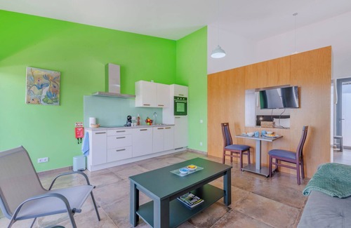 Moncarapacho e Fuseta Apartment | Suites Sunny Hill by Interhome