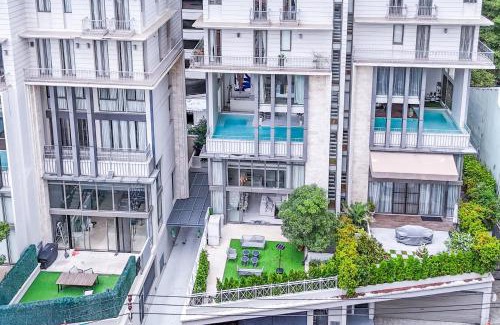 Sukhumvit Villa | Sukhumvit-Thonglor Luxury Pool Club Villa 5 Mins to BTS 素坤逸-通羅 豪華會所泳池別墅 5分鐘到達地鐵