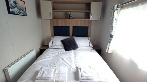 Glenmorangie Apartment | Suki - up to 6 berth cabin, new.