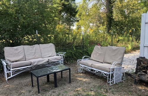 Vermilion Cottage | Summer 2025 DATES OPEN! VERMILION Cottage. Two minute walk to private beach