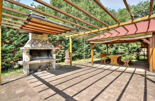 Katoro Apartment | Summer apartment near the beach and all the fun.