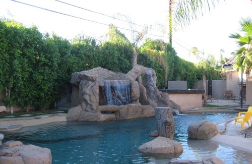 Warm Sands Villa | SUMMER DISCOUNTS! VERY LARGE POOL! 8ft Deep. STAYS COOL! LAZY RIVER TOO!