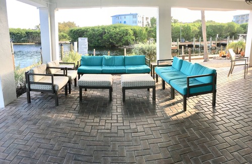 Tavernier Condo | Summer Fun Awaits! Clean and Cozy w TOP FLOOR VIEWS.Your Home Away From Home!