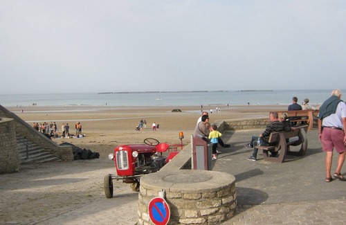 Arromanches-les-Bains House | Summer house with 3 main rooms 42m2 with sea view.