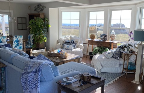 Block Island House | Summer House overlooking the water