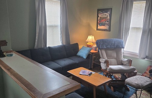 Haines Falls Cottage | summer in the mountains