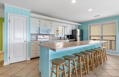 Gulf Shores House | 🥳 Summer Sale! First 2! SeaRae. 5BR Beachfront. Heatable Pool. Right on the beach! Yes!