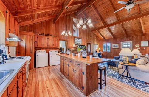Brigands' Bay House | SUMMER SAVINGS - Canalfront Home with Hot Tub, Private Boat Dock, and Smart TVs