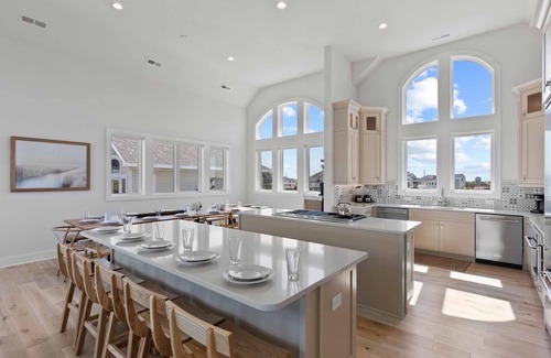 Ocean Isle Estates House | SUMMER SAVINGS- Premier Oceanfront w/Pool, Hot Tub, Elevator, Game & Theater Rm