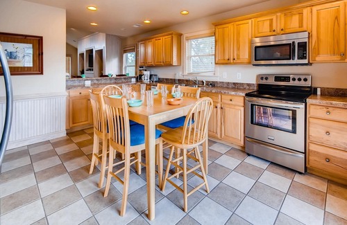 Wind Over Waves House | SUMMER SAVINGS Soundside Dog Friendly w/Pool, Hot Tub, Elevator, Cmty Boat Ramp