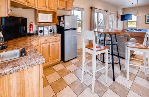 Wind Over Waves House | SUMMER SAVINGS Soundside Dog Friendly w/Pool, Hot Tub, Elevator, Cmty Boat Ramp