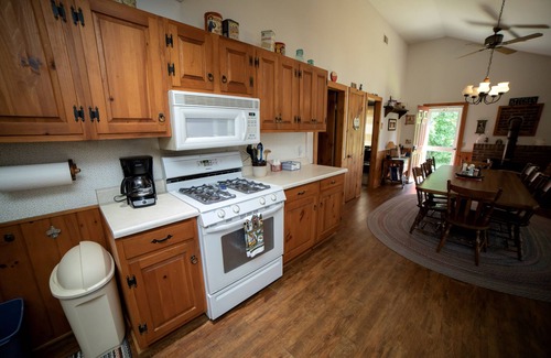 Grand Isle House | Summer Serenity and Fall Fun On Lake Champlain Cove! Great for water activities!