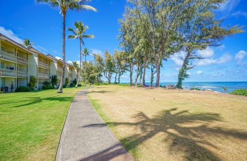 Wailua Apartment | Summer Specials at Serenity | Islander on the Beach Oceanfront Studio with AC
