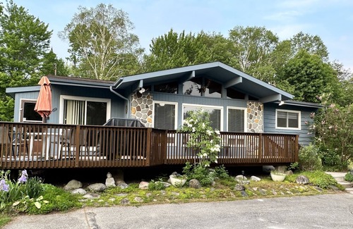 Balm Beach House | Summer weeks available, 90 mins from Toronto in beautiful Balm Beach