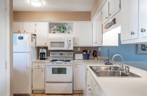Indian Beach Condo | Summer Winds C-523, Oceanfront Condo in Indian Beach, NC!