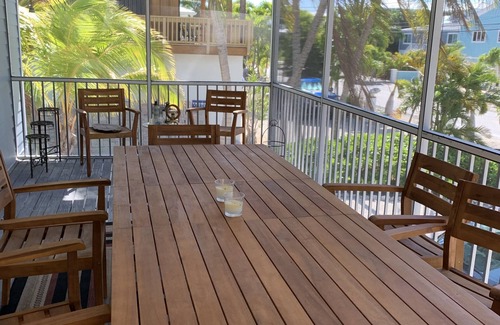 Summerland Key House | Summerland Cove.MM25 Summerland Key, Fl.Canal front-one street from open water