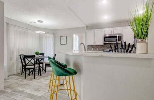 Spring Valley House | Summerlin Dream~Sleeps 18Guests!+Heated Pool~