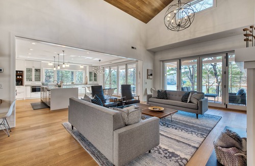 Cullowhee House | Summersong Lane, situated on Lake Glenville - 4 bedrooms and 4.5 bathrooms.