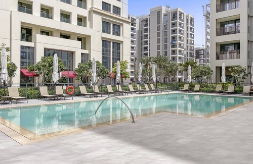 Dubai Apartment | Summery 1BR APT in Creek Beach
