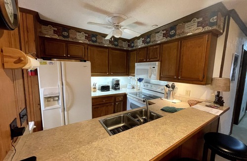 Snowshoe Condo | Summit Condo . near the Village. FALL is here & WINTER is coming!