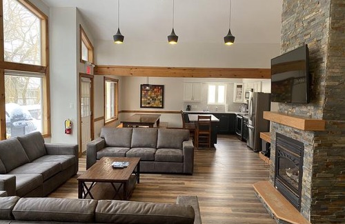The Blue Mountains Ski Chalet | Summit Ridge 4