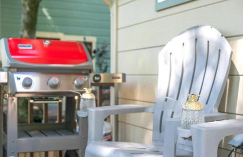 Guerneville House | Summit Sanctuary! Redwoods! Fire Table! BBQ Grill! Fast WiFi! Dog Friendly!