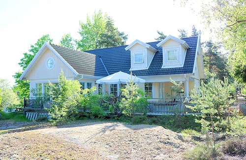 Stenhamra House | Sun all day - 30 min from Stockholm