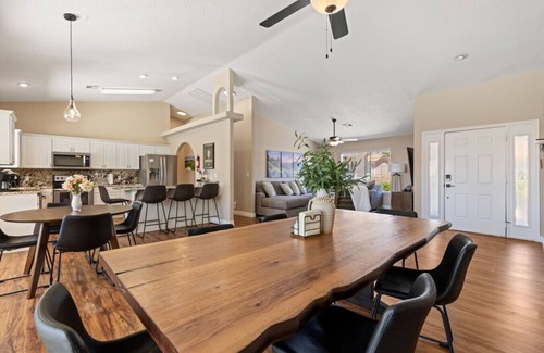 Mesquite House | Sun and Shade Oasis by J and Amy BL 991449