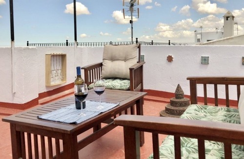 Medina-Sidonia Apartment | SUN Apartment. Bright and pleasant, with a private roof terrace.