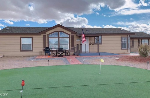 Crystal House | Sun Cindy's House Pahrump