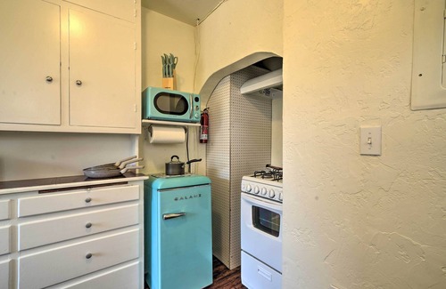 Santa Paula Apartment | Sun-Dappled Santa Paula Abode, 16 Mi to Beach
