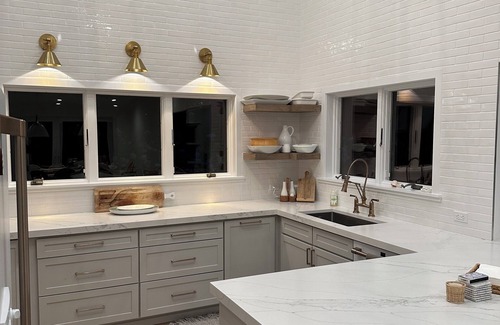 North Haven House | Sun-Filled, Custom-Designed 5-bedroom house in Sag Harbor w/heated pool and spa