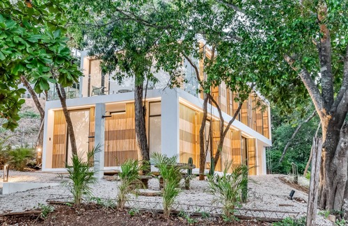 Cabo Velas House | Sun-filled getaway with private pool & large patio- 1 mile to Conchal Beach