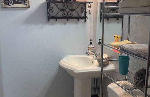 Crystal Apartment | Sun Guest House Pahrump