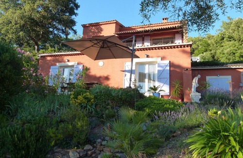 Les Adrets-de-l'Esterel Apartment | Sun holidays in the calm of the French Riviera. 3 * apartment