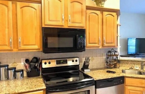 Sun 'N Lake House | Sun N Lake entire Villa on Granada