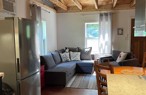 Rideau Lakes Cottage | Sun on the Brow Cottages - Sun Set Cottage