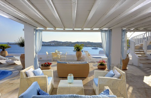 Ornos Villa | Sun,Romance and a Unique Sandy beach!