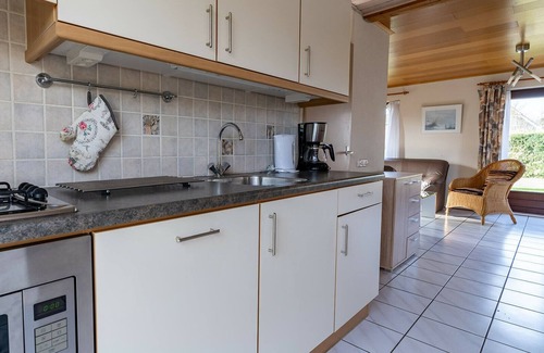 Ouddorp House | Sun, sand, and the nearby sea, combined with this cosy holiday home, leave nothing to be desired (dog-friendly, fenced).