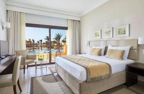 El Quseir Resort | Sun & Sea Escape | 2 Spacious Rooms, Private Beach, Waterpark & Coral Diving
