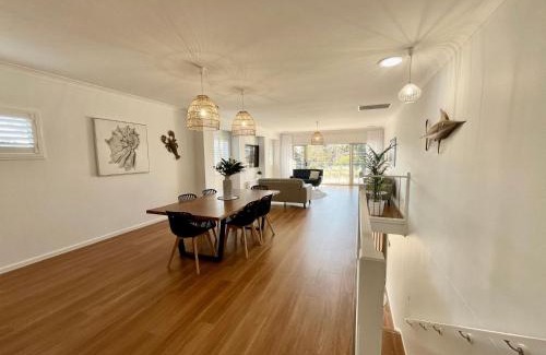 Vincentia House | Sun Sea - New build, Luxury in Vincentia with Ocean Views