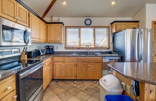 Whalehead Beach House | Sunbelievable | 930 ft from the beach | Private Pool, Hot Tub, Dog-Friendly | Corolla