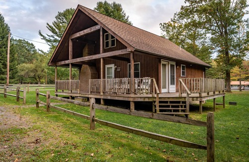 Tylersburg Cabin | Sunburst Locust Cabin