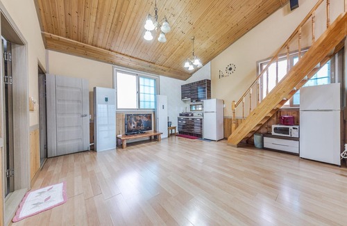 Tarimok House | Suncheonman Muhan Dojan Pension