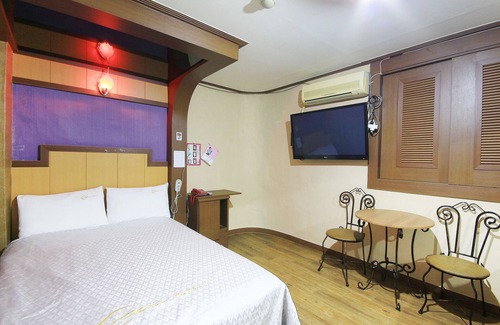Chorye Hotel | Sunchon Opera